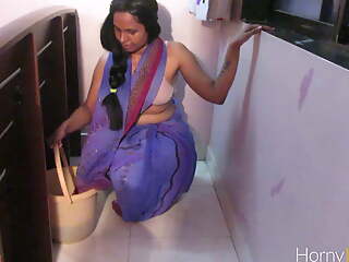 Big Boobs Tamil Maid Cleaning House While Property Filmed Naked In Indian Desi Porn