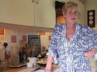 AuntJudysXXX - 58yo Busty Mature Housewife Molly Sucks your Blarney prevalent the Kitchen (POV)