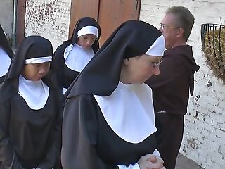 Nun loves have sexual intercourse outdoor