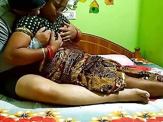 College Professor Shriti Mishra Fucking Very Closeup in Saree with her Boyfreind