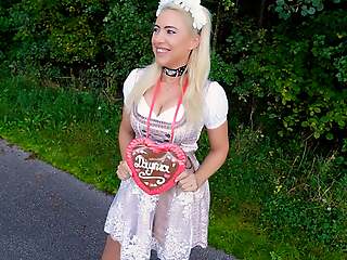 The paramount perverted OKTOBERFEST Streetwalker Bavaria's AO 3LOCH fucked! XXL FACIAL + PISS