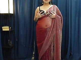 Hot indian girl hand job wtih sexy saree